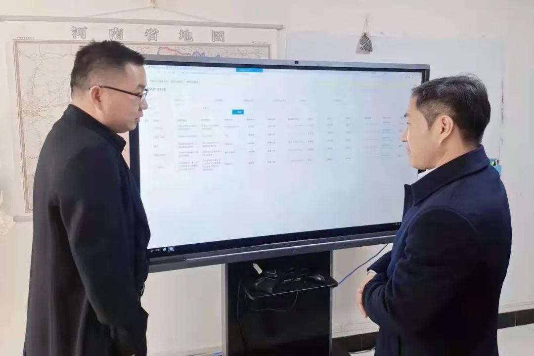 双方交流